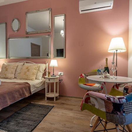 Old City Romantic Studios 4 With Free Private Parking Пула Екстер'єр фото